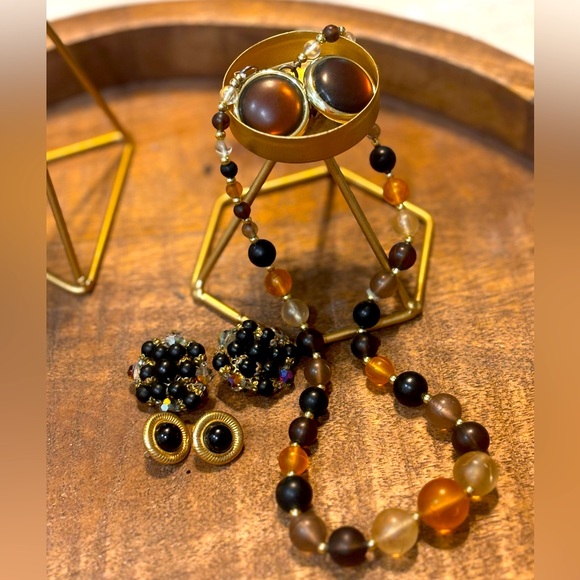 Vintage jewelry bundle - Picture 1 of 3